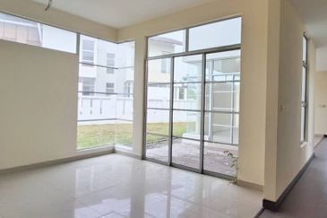 [ TERMURAH ]  Banglo 2Tkt di Bandar Enstek, Nilai Negeri Sembilan 