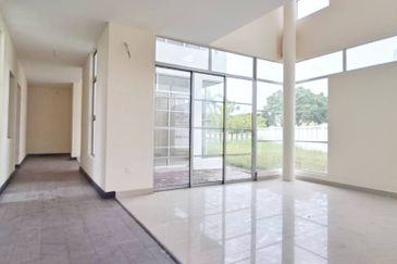 [ TERMURAH ]  Banglo 2Tkt di Bandar Enstek, Nilai Negeri Sembilan 