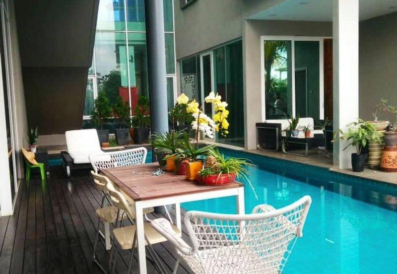 Perdana Lakeview East