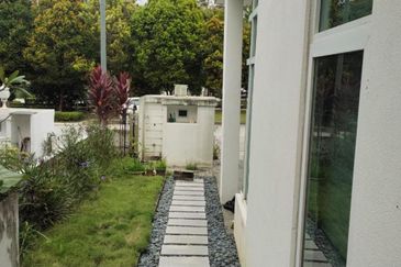 Clover Garden Residences