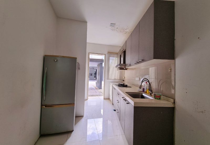 Mirage By The Lake @ Perdana Lakeview West