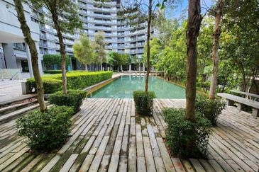 Mirage By The Lake @ Perdana Lakeview West