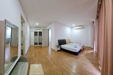 Mirage By The Lake @ Perdana Lakeview West