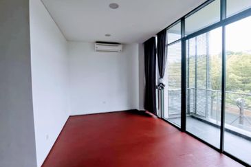 Mirage By The Lake @ Perdana Lakeview West