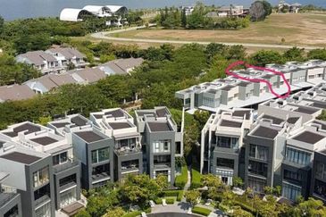 Mirage By The Lake @ Perdana Lakeview West