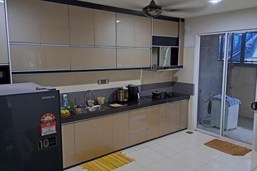 Impian Tropika Alam Impian