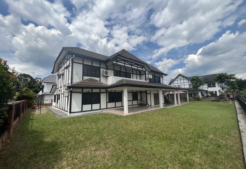 SL 8, Bandar Sungai Long