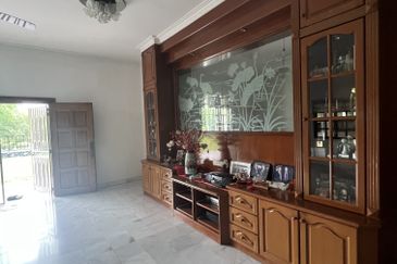 SL 8, Bandar Sungai Long