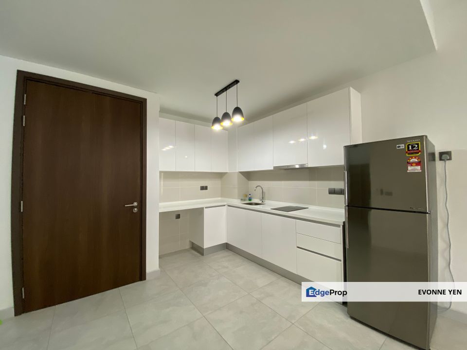 Lot 15, Subang New Modern Fully furnished unit for Sale, Selangor, Subang Jaya