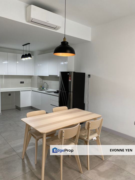 Lot 15, Subang New Modern Fully furnished unit for Sale, Selangor, Subang Jaya