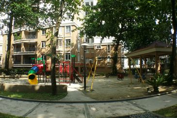 Bungaraya Kondominium, Saujana Subang