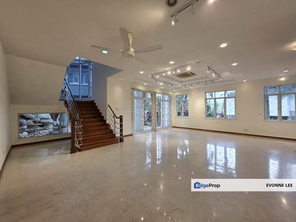 Detached house on a guarded street, Kuala Lumpur, Damansara