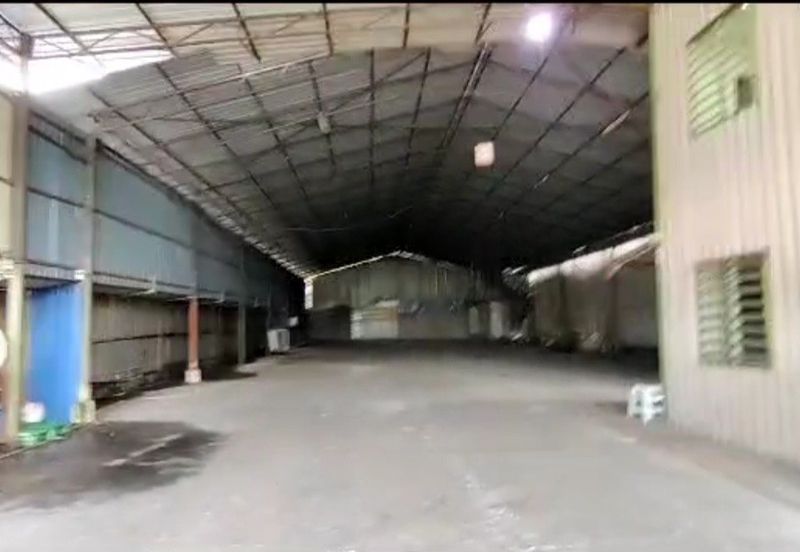 Jln  Puchong  - Factory /Warehouse For Rent 