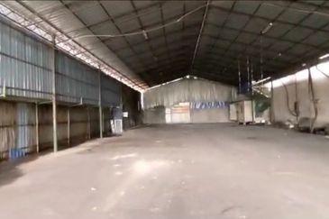 Jln  Puchong  - Factory /Warehouse For Rent 