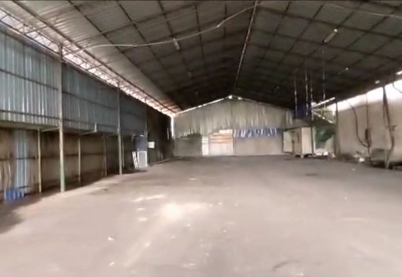 Jln  Puchong  - Factory /Warehouse For Rent 