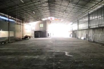 Jln  Puchong  - Factory /Warehouse For Rent 