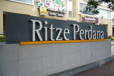 Ritze Perdana Business Center