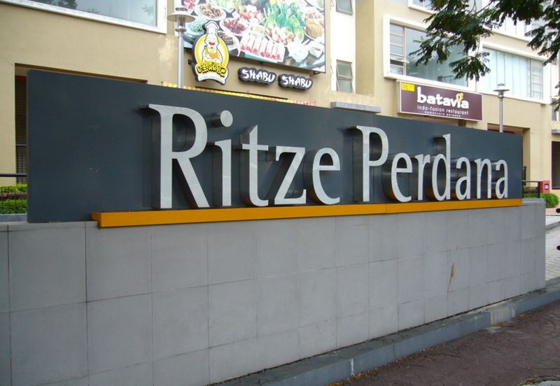 Ritze Perdana Business Center