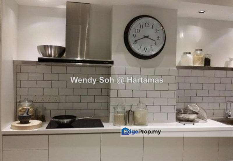 East Parc @ Menjalara