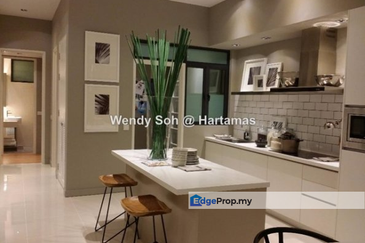 East Parc @ Menjalara