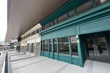 Ground Level Shoplot @ Central Park Damansara