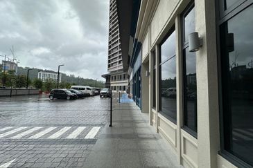 Ground Level Shoplot @ Central Park Damansara