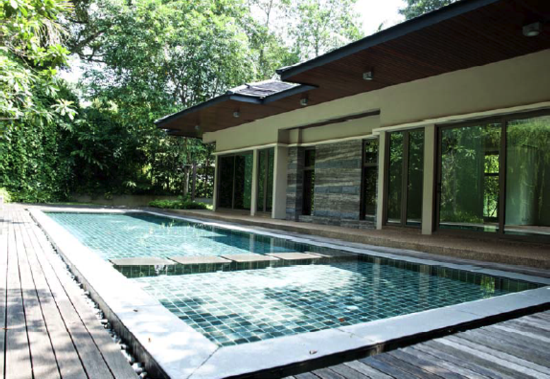 Two Double Storey Detached  Villa for Sale / Rent 