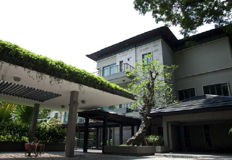 Two Double Storey Detached  Villa for Sale / Rent 