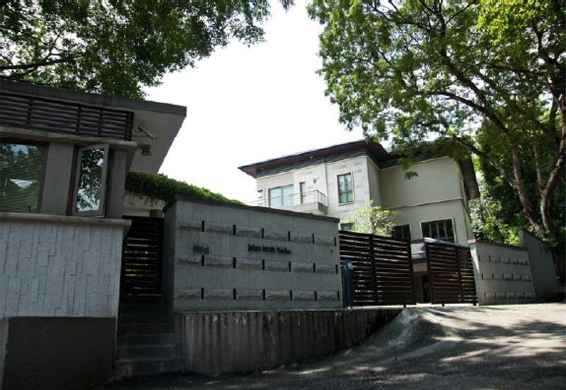 Two Double Storey Detached  Villa for Sale / Rent 