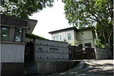 Two Double Storey Detached  Villa for Sale / Rent 