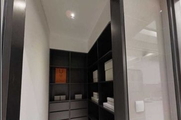 Pavilion Embassy Residence