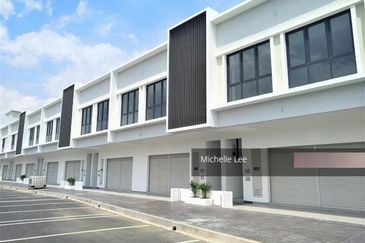 2 Storey Shop @ Bandar Rimbayu Blossom Drive/Square - Ground Floor (limited unit)
