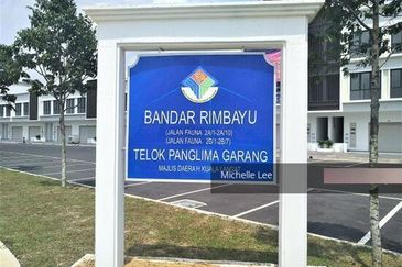 2 Storey Shop @ Bandar Rimbayu Blossom Drive/Square - Ground Floor (limited unit)