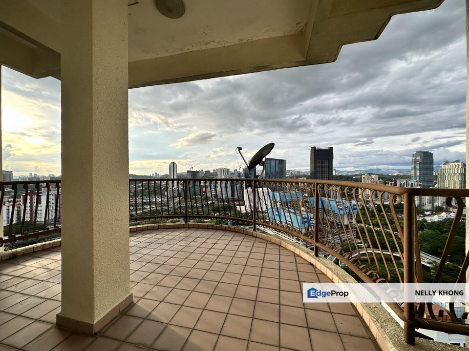 Penthouse with rooftop garden I 15 mins walk to Mid Valley Mall, Kuala Lumpur, Seputeh