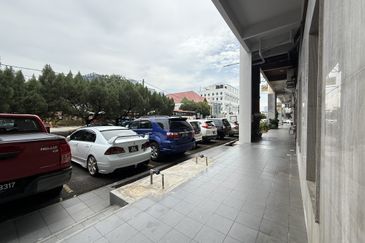 Exclusive: Refurbished Adjoining Shoplots. Full Block Available