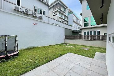 The Rafflesia @ Damansara Perdana