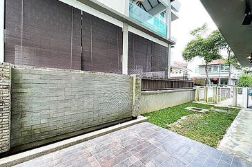 The Rafflesia @ Damansara Perdana