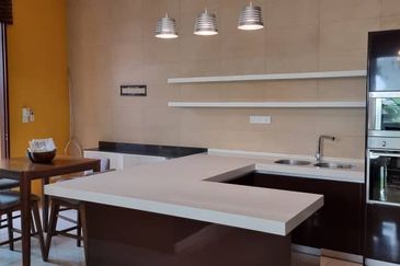 Rafflesia @ The Hill