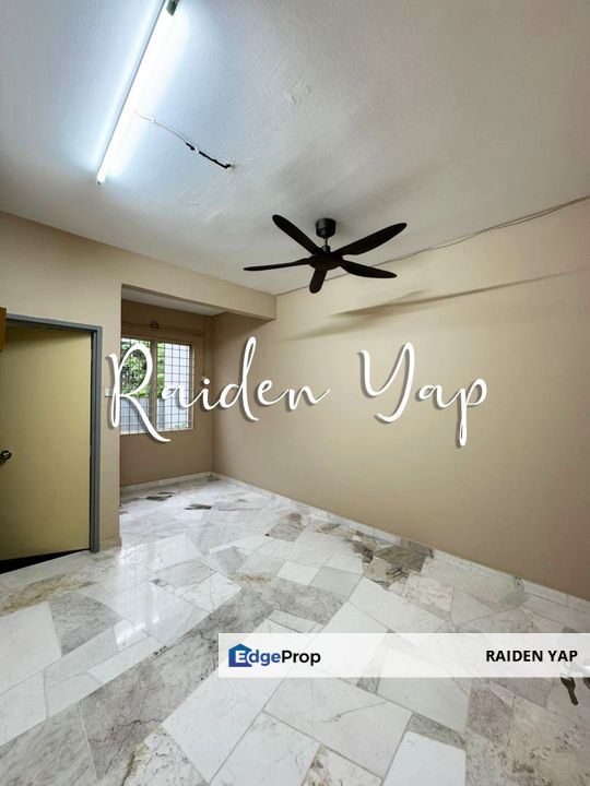 2 Sty Landed Bandar Tun Hussein Onn well kept, Easy Access Near to Security, Extra safty. , Selangor, Cheras