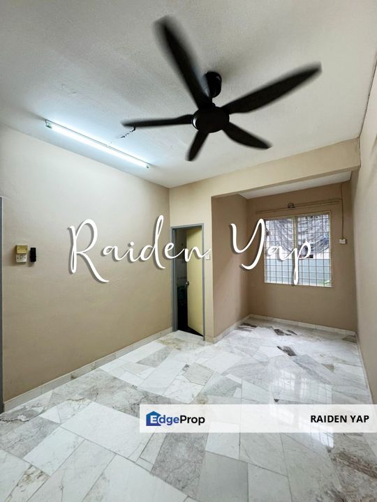 2 Sty Landed Bandar Tun Hussein Onn well kept, Easy Access Near to Security, Extra safty. , Selangor, Cheras