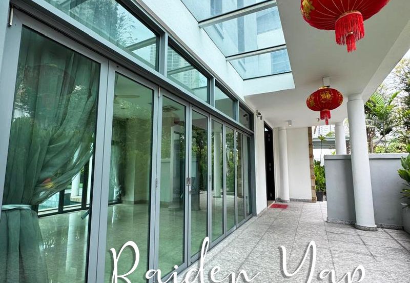 Limited for sale The Residence at Mont Kiara - Private Pool & Entrance, Beautiful Landscape, Facing South. Cozy and convenient. Lifestyle