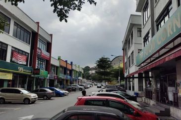 Below Market - Freehold - Prime Location - 2 Storey Shop @ Bandar Damai Perdana nearby Alam Damai/ Cheras/ Taman Dahlia/ Taman Bukit Anggerik