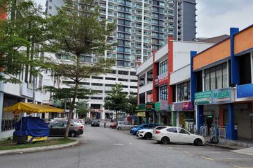 Below Market - Freehold - Prime Location - 2 Storey Shop @ Bandar Damai Perdana nearby Alam Damai/ Cheras/ Taman Dahlia/ Taman Bukit Anggerik