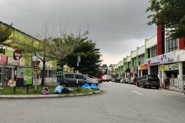 Below Market - Freehold - Prime Location - 2 Storey Shop @ Bandar Damai Perdana nearby Alam Damai/ Cheras/ Taman Dahlia/ Taman Bukit Anggerik
