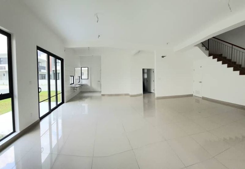 Lucent Residence @ twentyfive.7