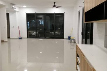 Lucent Residence @ twentyfive.7