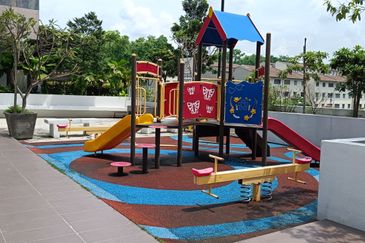 Galleria 2 @ Equine Park