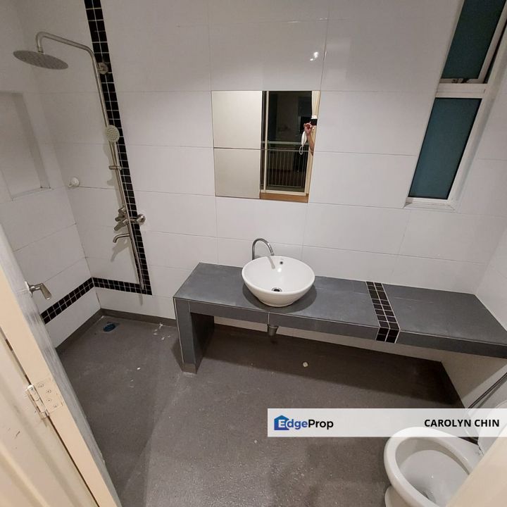 Renovated Ritze Perdana 2 Studio For Sale, Selangor, Damansara Perdana