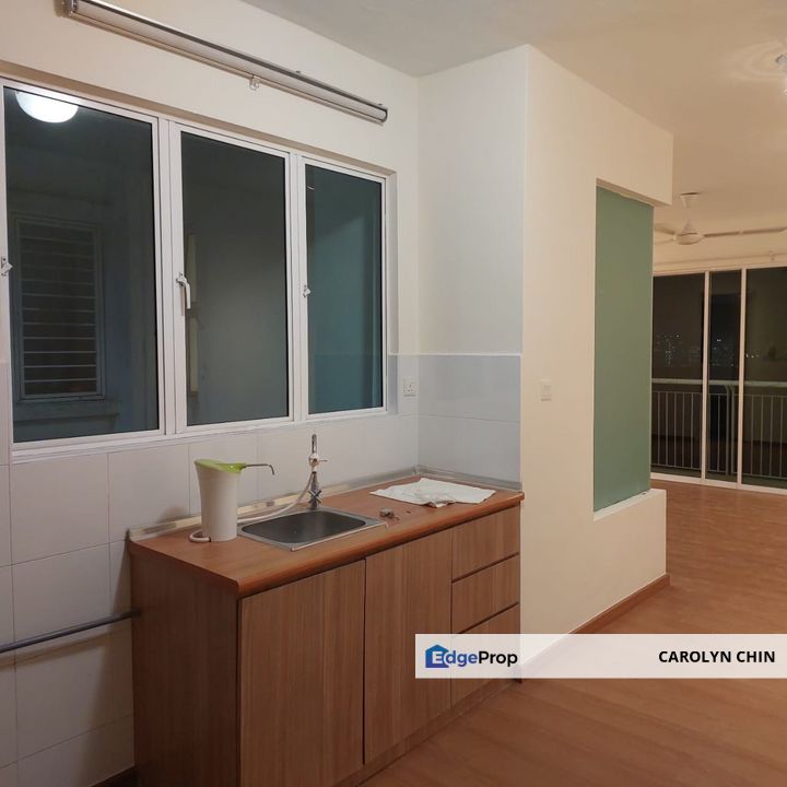 Renovated Ritze Perdana 2 Studio For Sale, Selangor, Damansara Perdana