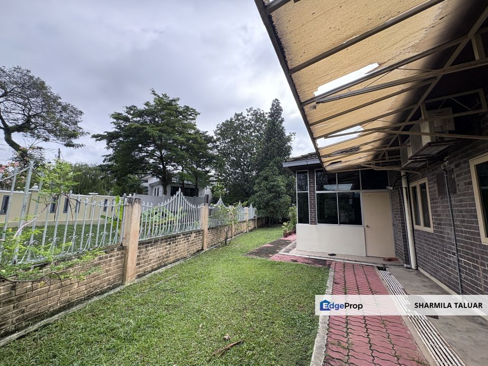 Seksyen 6 Petaling Jaya, 1-Storey Semi-Detached, For Sale, Basic Condition, Selangor, Petaling Jaya
